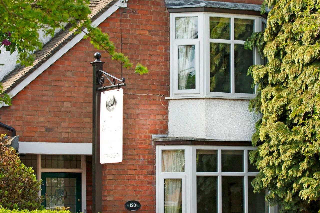 The Willows Stratford-upon-Avon Exterior foto
